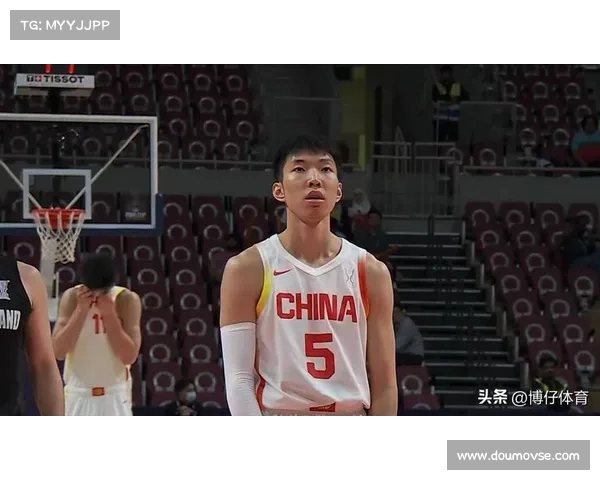关键时刻的闪躲:廖三宁借掩护完成惊艳上篮再度引发热议(廖三宁出生) 关键时刻的闪躲:廖三宁借掩护完成惊艳上篮再度引发热议(廖三宁出生)